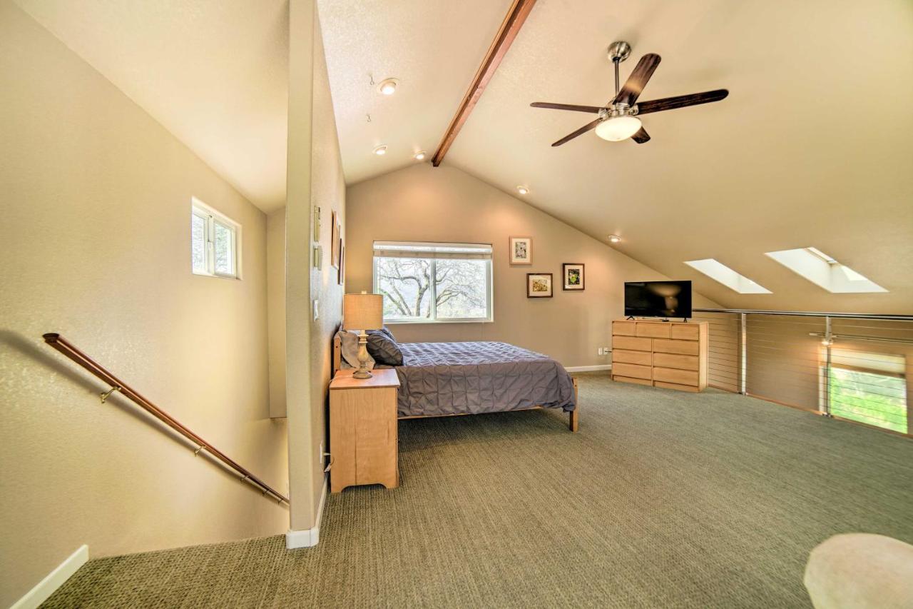 Hilltop Loft Ukiah Vacation Rental! Eksteriør bilde