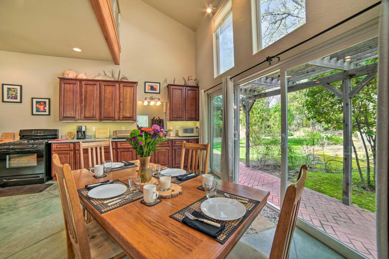 Hilltop Loft Ukiah Vacation Rental! Eksteriør bilde