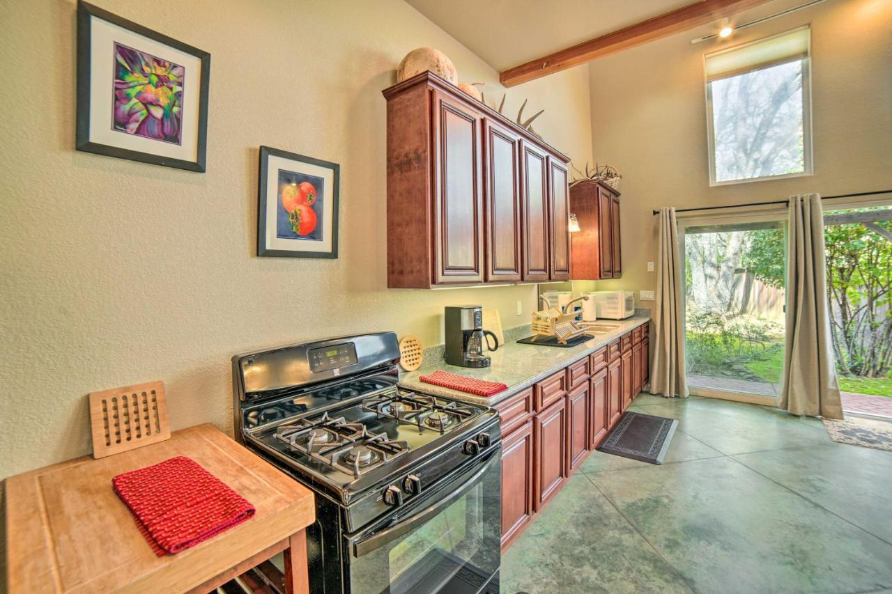 Hilltop Loft Ukiah Vacation Rental! Eksteriør bilde
